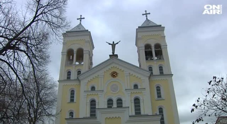 Католиците в Раковски посрещат Коледа с нов орган