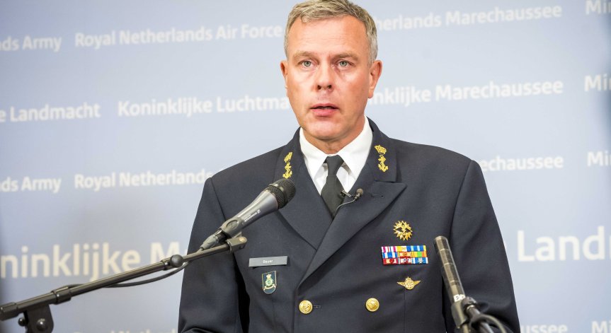 Адм. Бауер ще се срещне с министъра и началника на отбраната