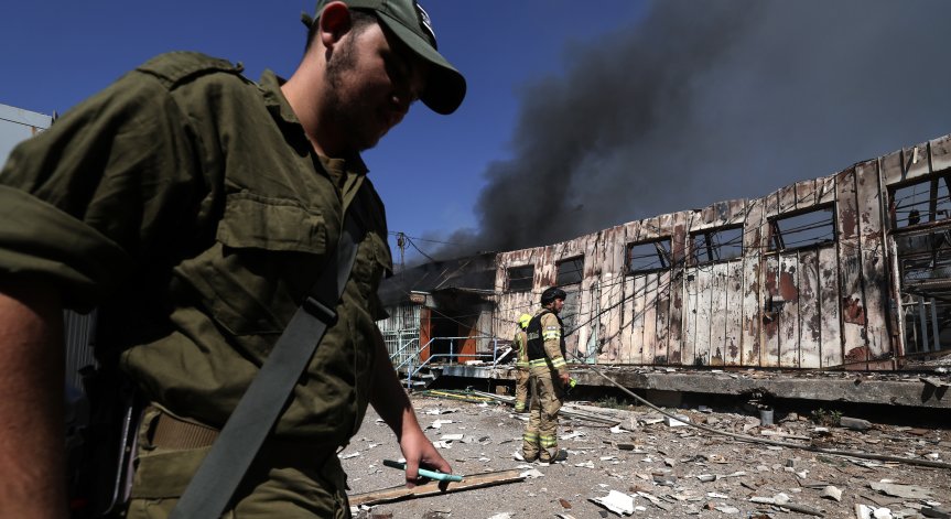 Няма изгледи за край на конфликта.