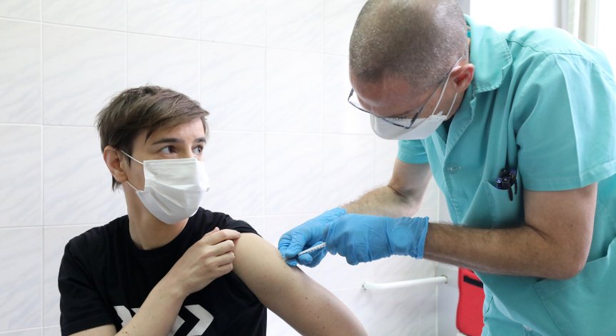 Какъв е рискът да настъпят странични ефекти от ваксинация срещу Ковид