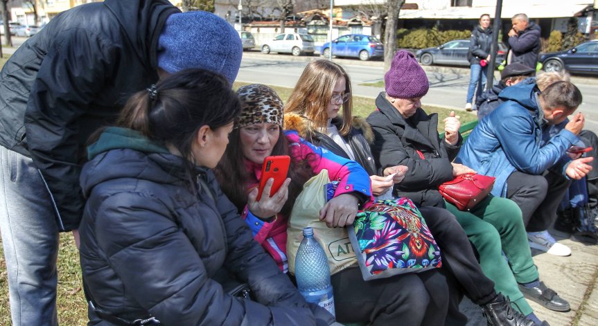 Украинците бягат от Черноморието към Румъния - получават пари за храна и нощувка