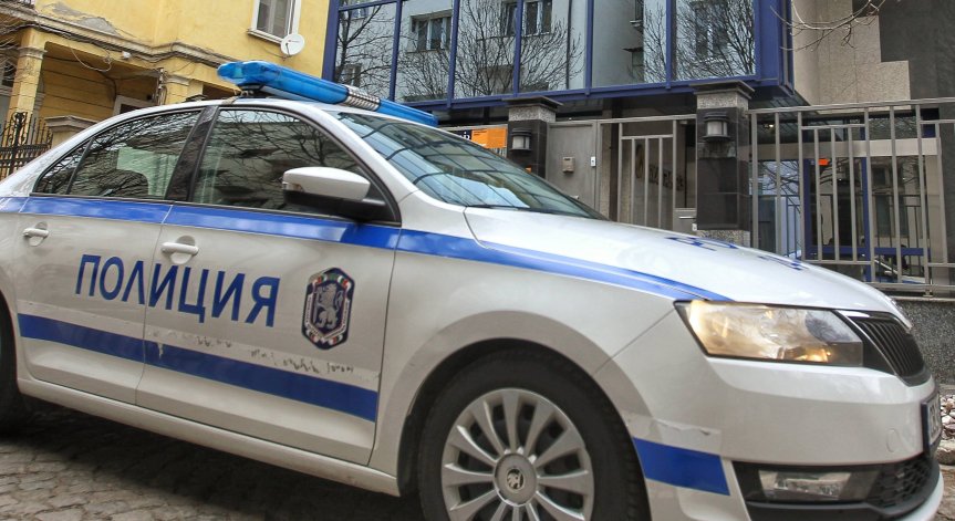 Спипаха с два вида наркотици шофьорка на такси в Кюстендил