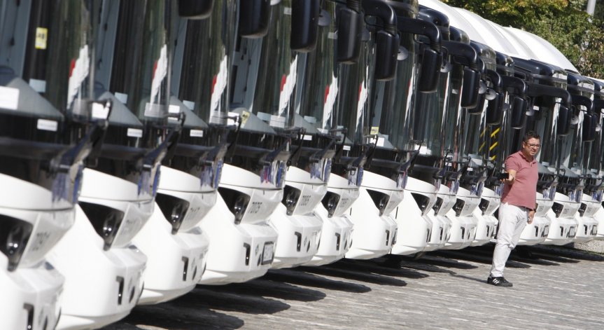 Нови еко автобуси тръгват из София