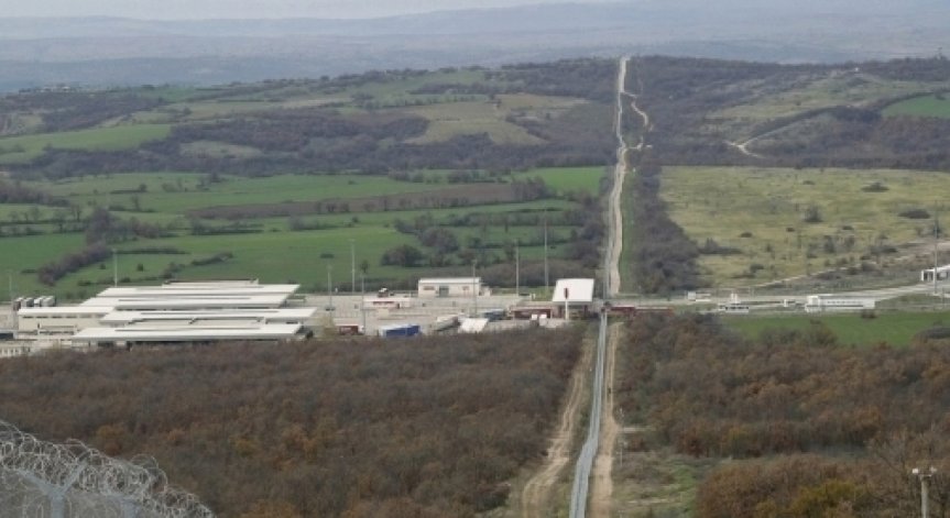 Динко от Ямбол: Като видя бежанци ще чакам да ме набият