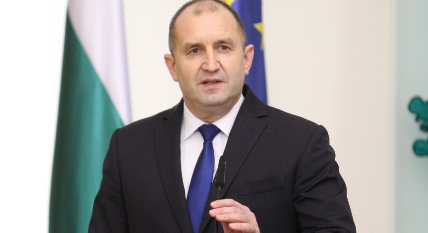 Румен Радев тръгва на преход през Пирин