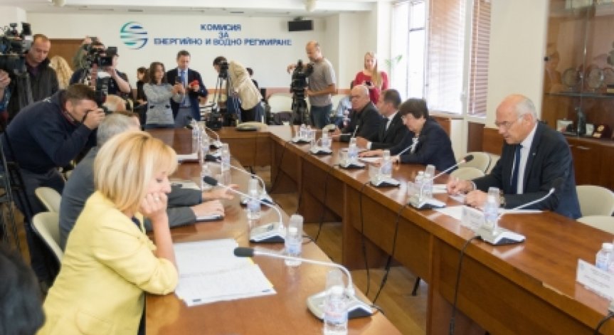 КЕВР: Природният газ, водата и парното поскъпват, токът - не