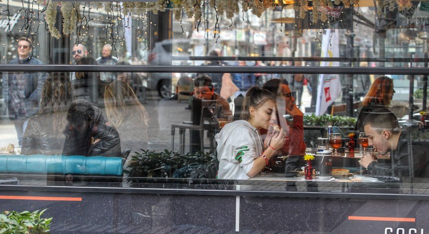 В българските ресторанти е най-евтино от целия ЕС, алкохолът ни е на най-ниски цени