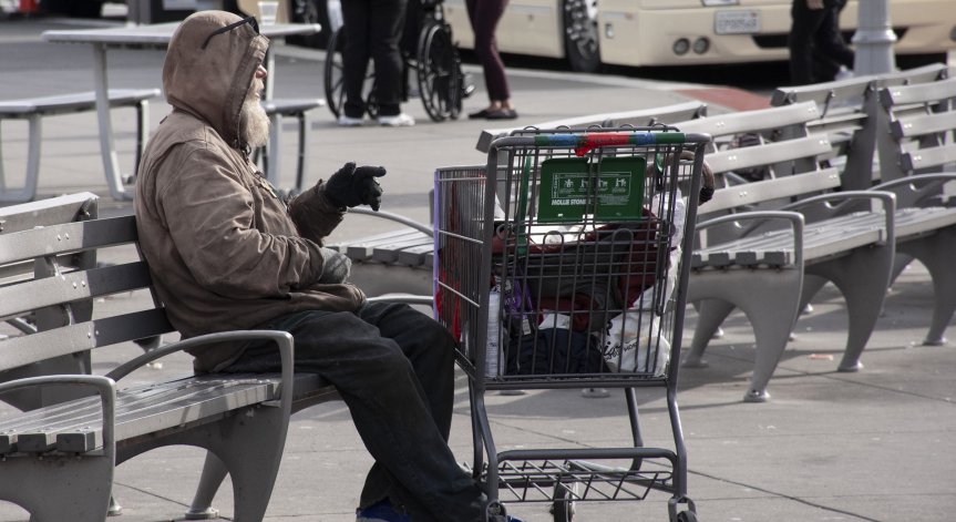 Лондонските улици залети от бездомни източноевропейци