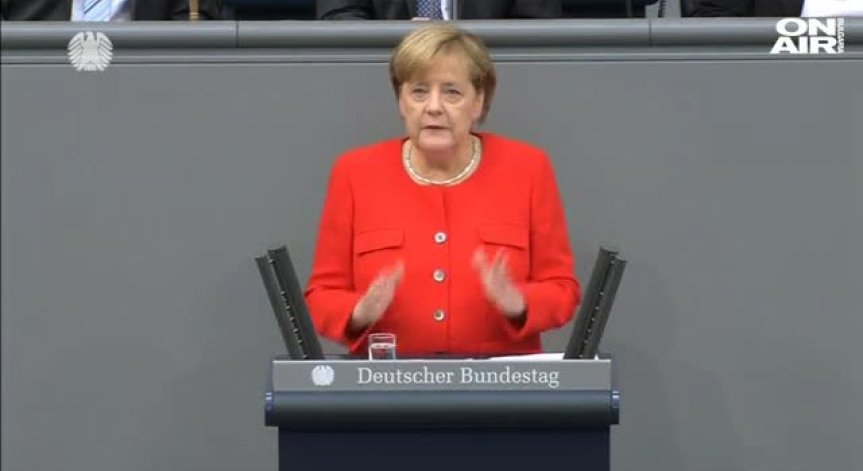 Предизборно в Германия: Партията на Меркел води убедително