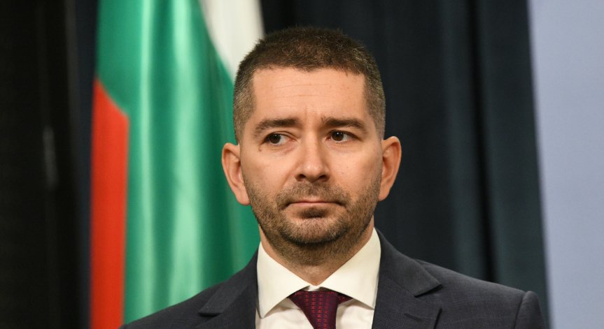 ПП дава Слави Василев на Антикорупционната комисия заради вота му за износа на дизел