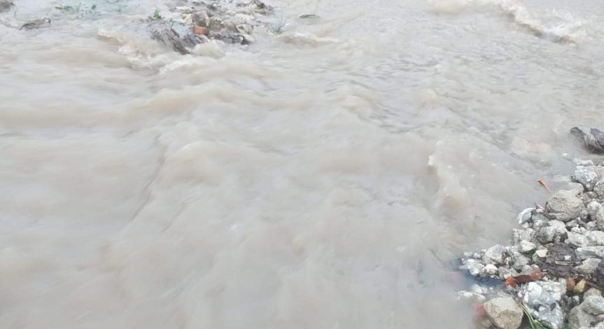 След европроект за 11 млн. лв.: Фекални води обливат улиците на Средец