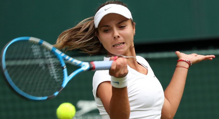 Виктория Томова е дала положителна проба за Ковид-19 