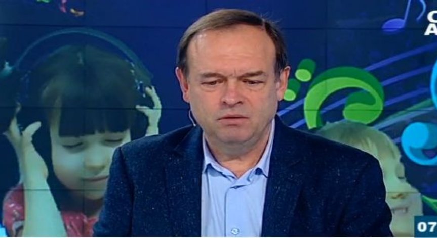 Христо Монов: Децата прегряват още в училище