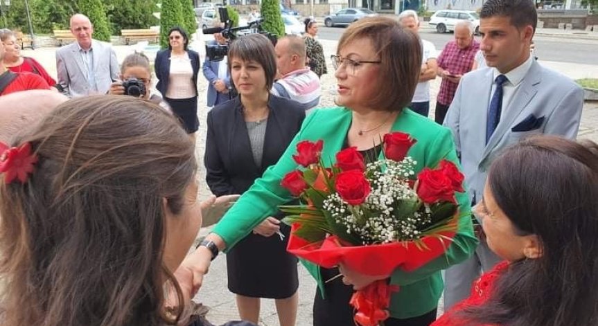 Нинова в Сопот: Имаме 7 решения за излизане от кризата