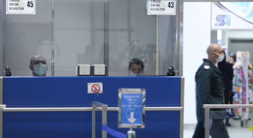 Концепцията за паспорти за ваксинирани става все по-реална