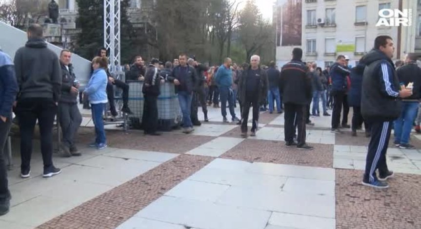 Съдът реши: Нападателите от Габрово остават в ареста