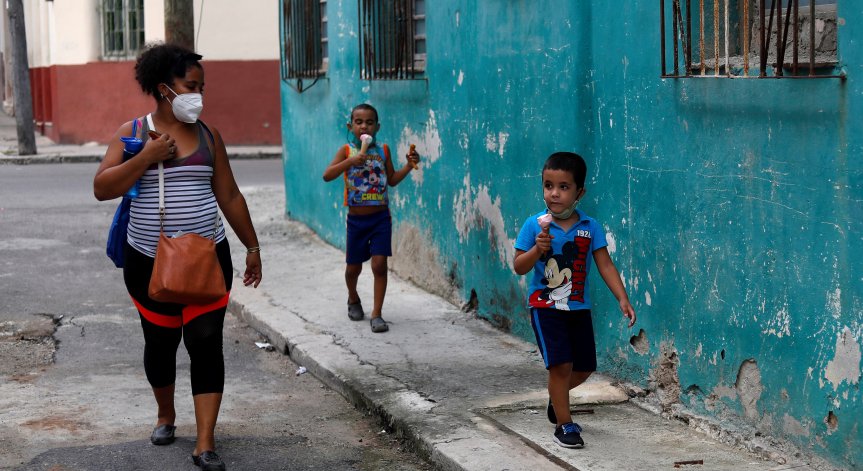 Вече ваксинират и 2-годишни деца в Куба