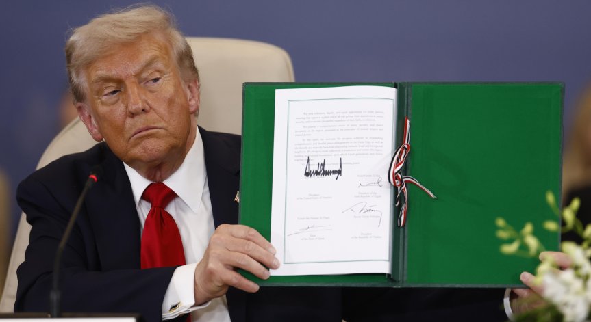 Тръмп подписа споразумението между Израел и 