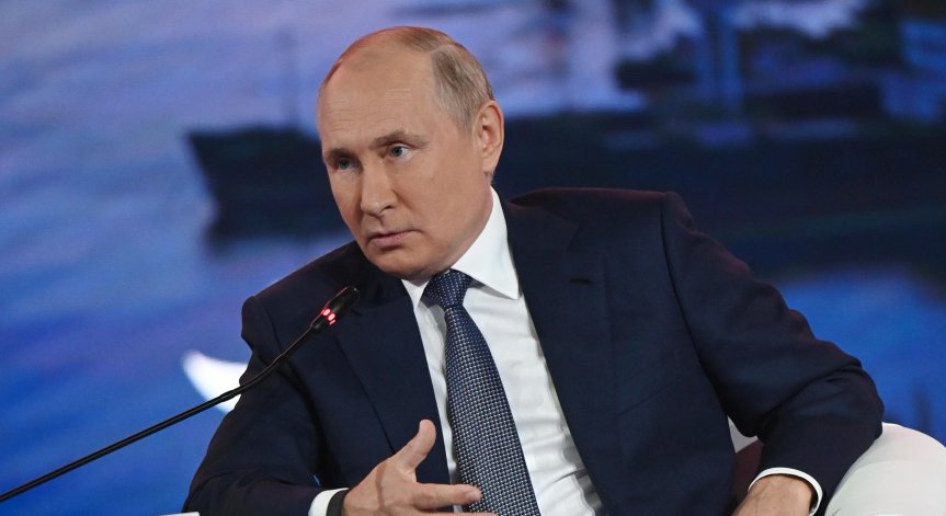 Pandora Papers и Путин: От предполагаемата му любовница до най-големите олигарси