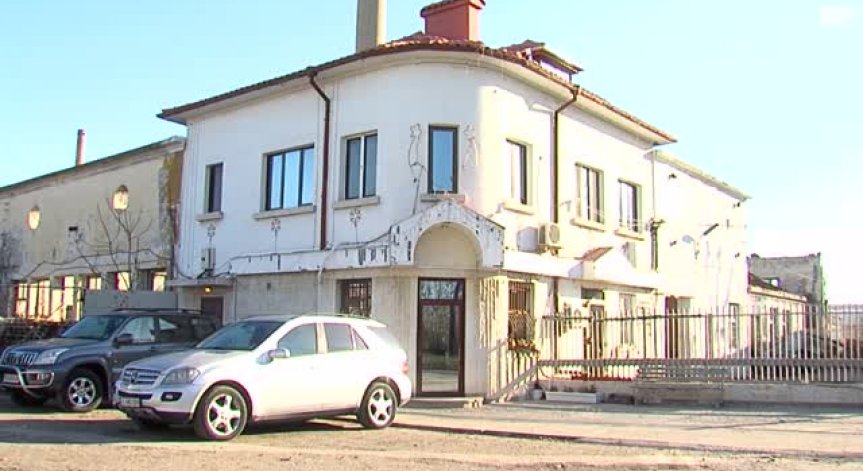 Издирват се извършителите на въоръжения грабеж в Пазарджик