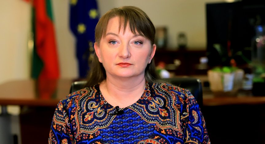Сачева: Ще регламентираме трудовата злополука в домашна среда