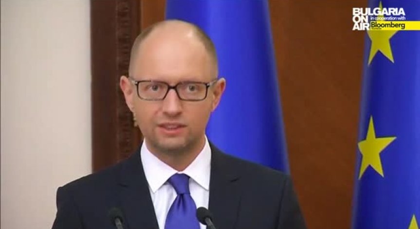 Целта на Путин е да унищожи Украйна като независима държава, смята Яценюк