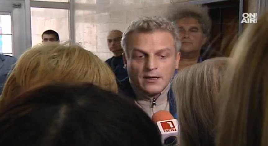 Кабинетът в оставка на разпит 