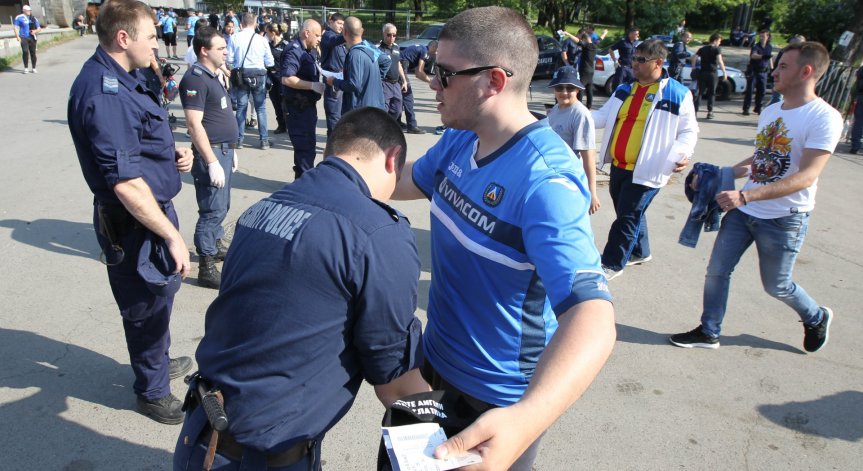 34 фена са задържани след мача ЦСКА - 