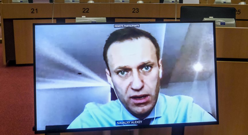 Навални: Банда престъпници управлява Русия