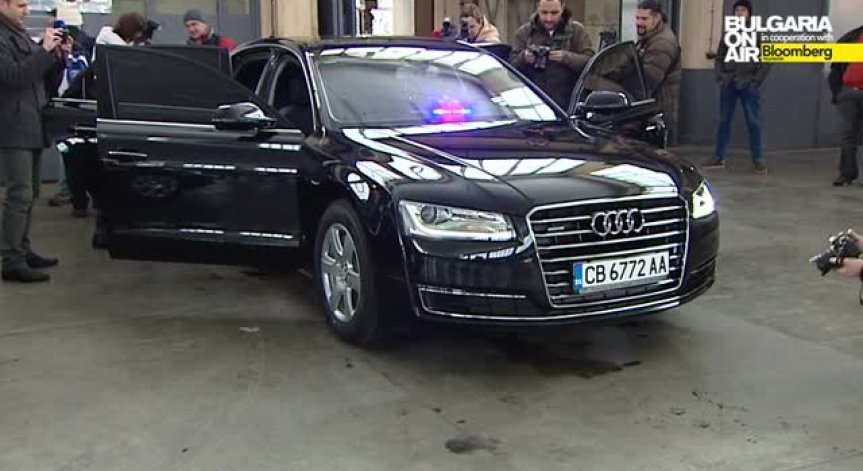 От НСО представиха новите автомобили на властта