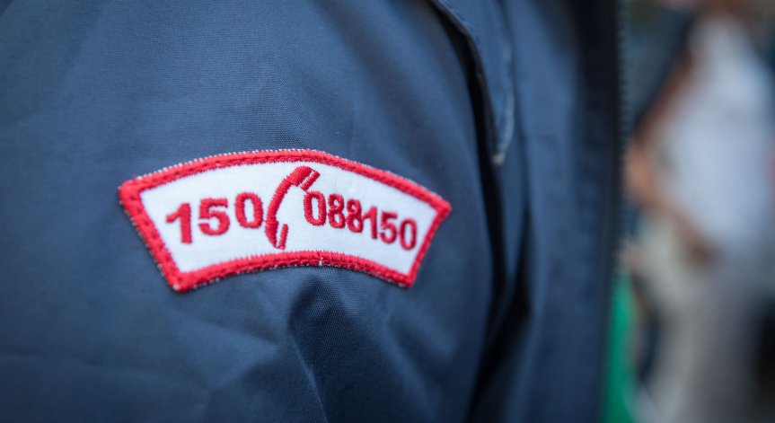 14-годишното момиче, блъснато на спирка във Варна, се нуждае от кръв