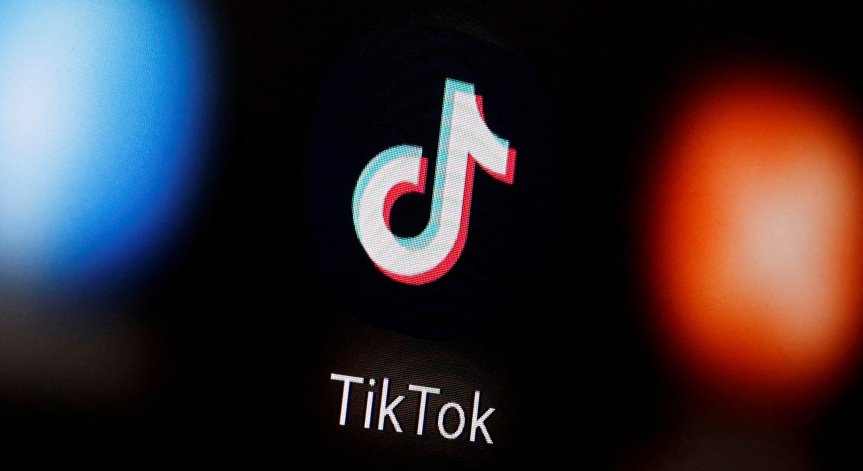 TikTok остава активен до септември, докато се изяснява бъдещето му.
