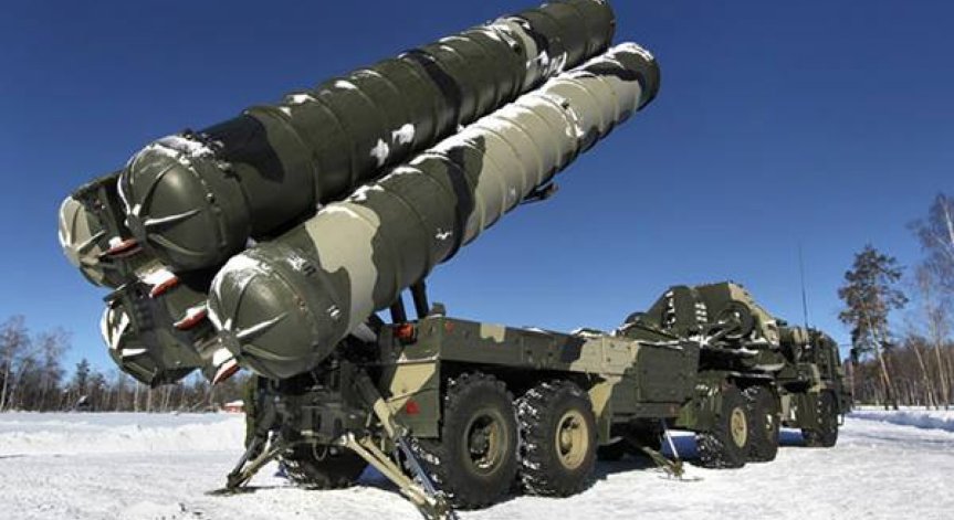 Индия плаща на Русия 5,43 млрд. долара в рубли за поръчаните C-400