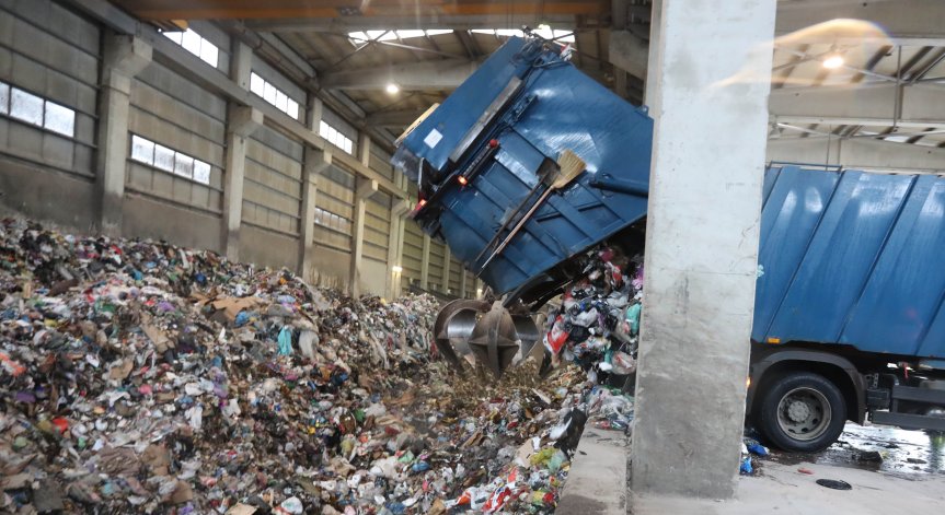 По закон тези поръчки трябва да бъдат съгласувани с държавната агенция.