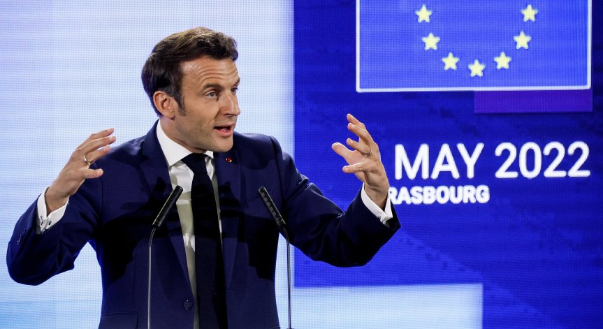 Макрон: Украйна ще влезе в ЕС след 10 г., трябва ни  