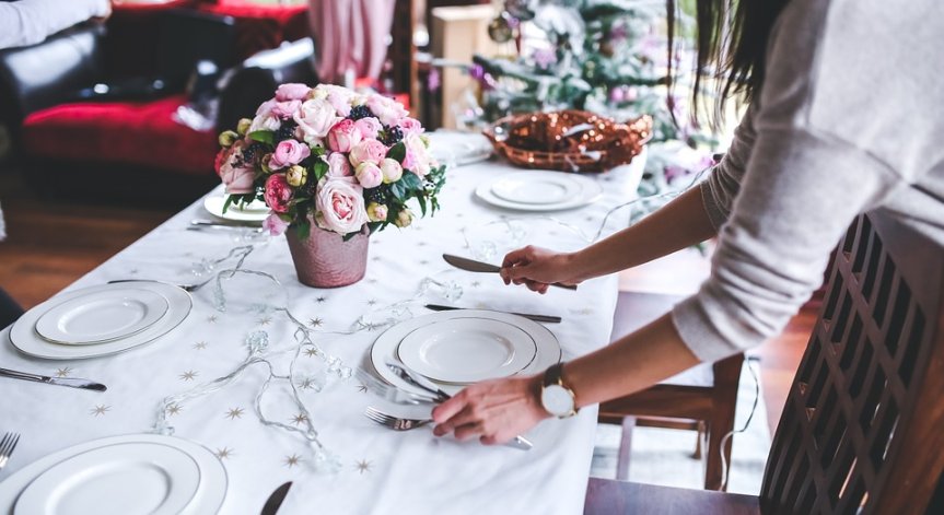 Ето как да подредите правилно празничната трапеза