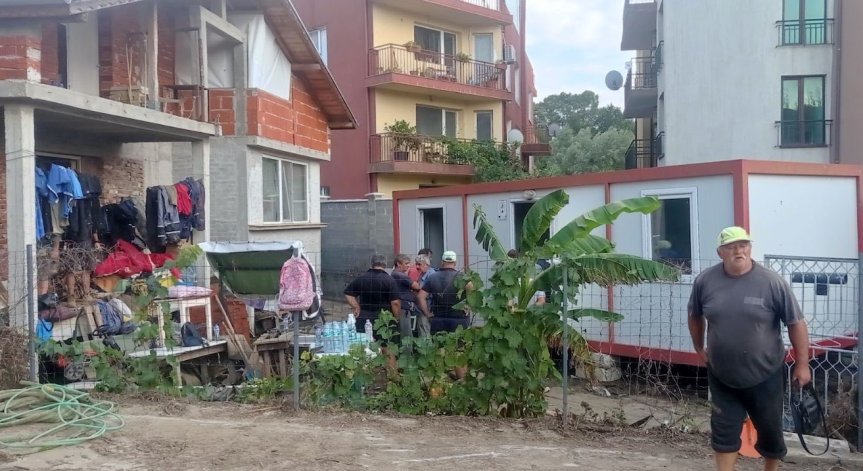 Започна изплащането на помощи на пострадали в Царево