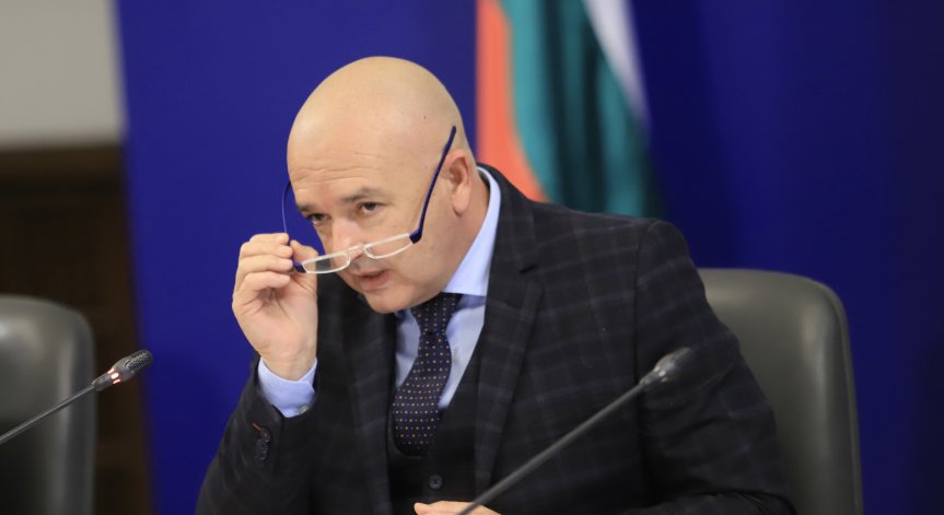 Ген. Мутафчийски: Имаме сериозно намаляване на новозаразените в последните 7 дни