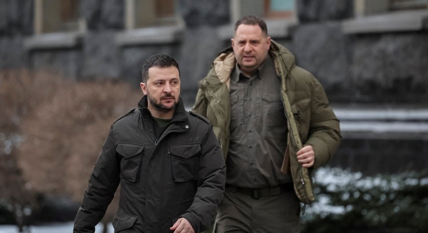 Бившият шеф на кабинета на Зеленски е заподозрян в корупция и пране на пари