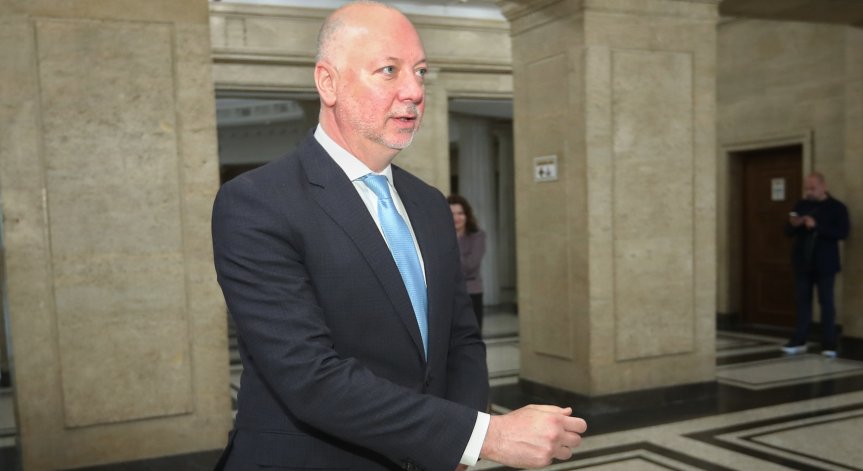 Заседанието ще се проведе в сградата на Министерския съвет.