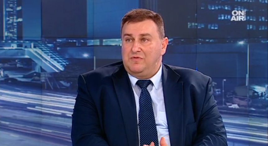ЕС няма избор да не се справи с мигрантите, твърди евродепутат от ГЕРБ