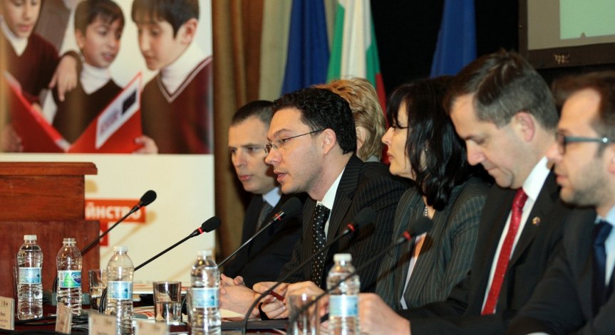 Външният министър откри Европейската година за развитие в България