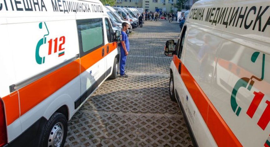 Майка и бебе пострадаха при катастрофа в Айтос заради 19-годишен шофьор