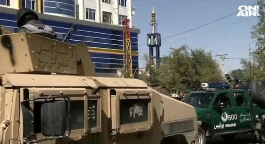 Най-малко 30 са жертвите на атентата в шиитска джамия в Кабул