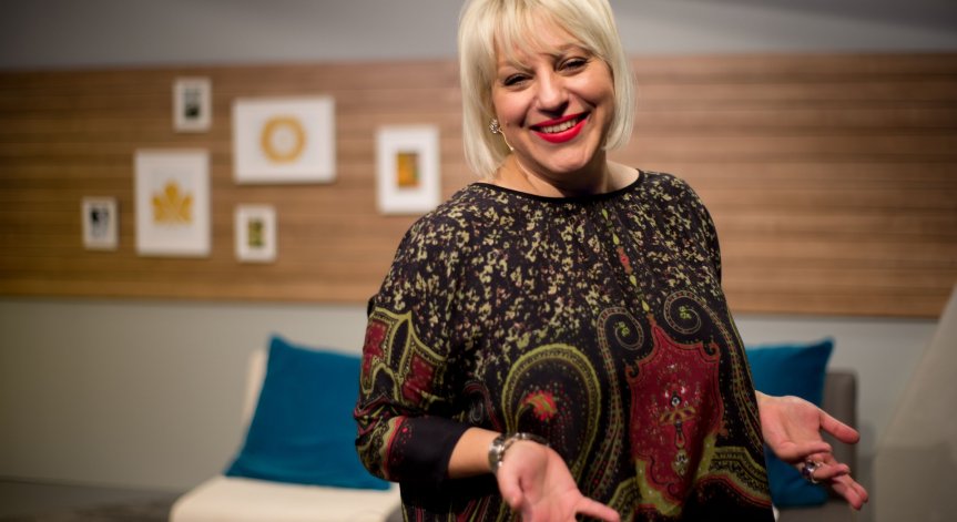 Водещата на 