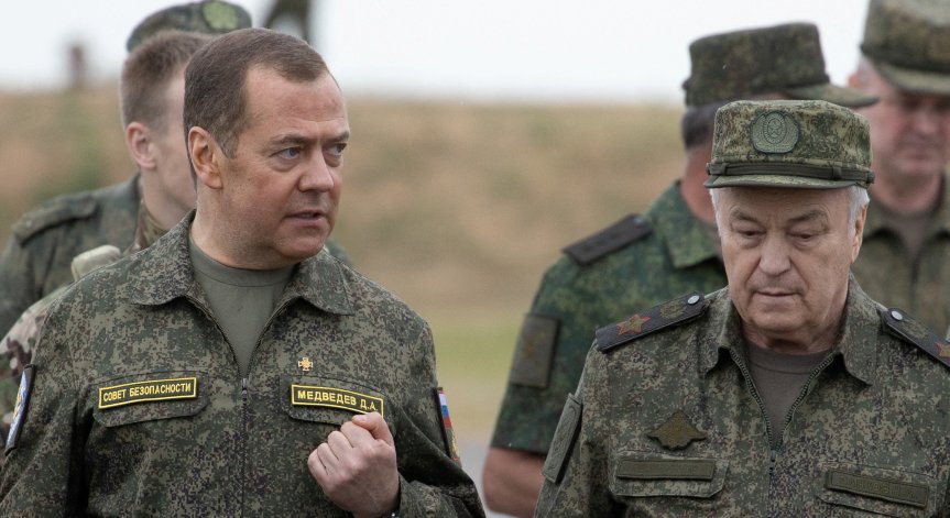 Медведев с коментар в социалните мрежи след пожара.