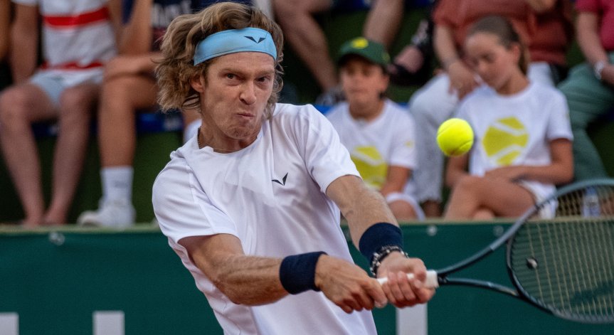 Рубльов с неочаквана загуба в Хамбург с 2:6, 2:6 от 61-вия в световната ранглиста