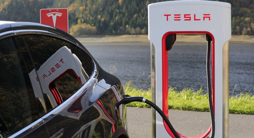 Модел на Tesla вече е по-евтин от средностатистическа кола в САЩ