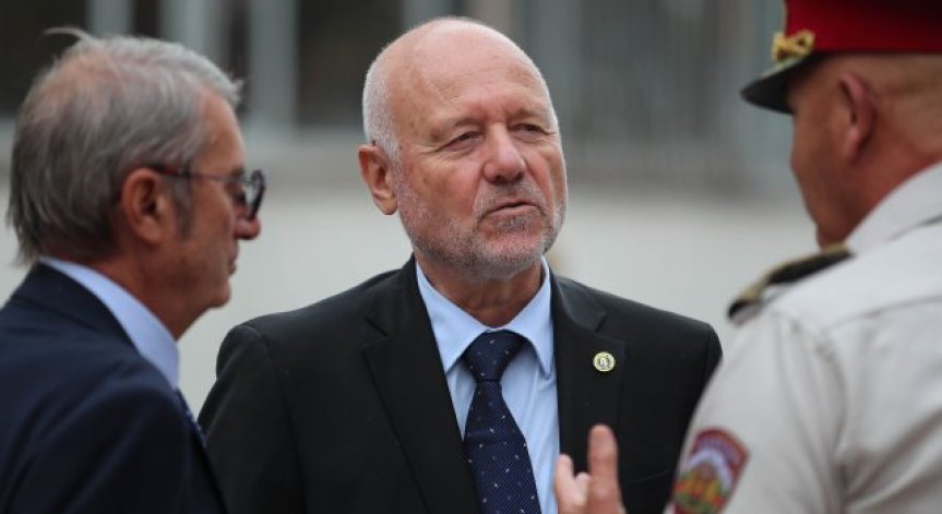 Тагарев за новата военна помощ за Украйна: Ще помагаме дотогава, докато е нужно