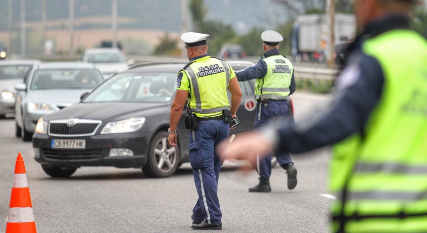 19 пияни, 16 дрогирани - толкова опасни шофьори хвана официално КАТ за ден
